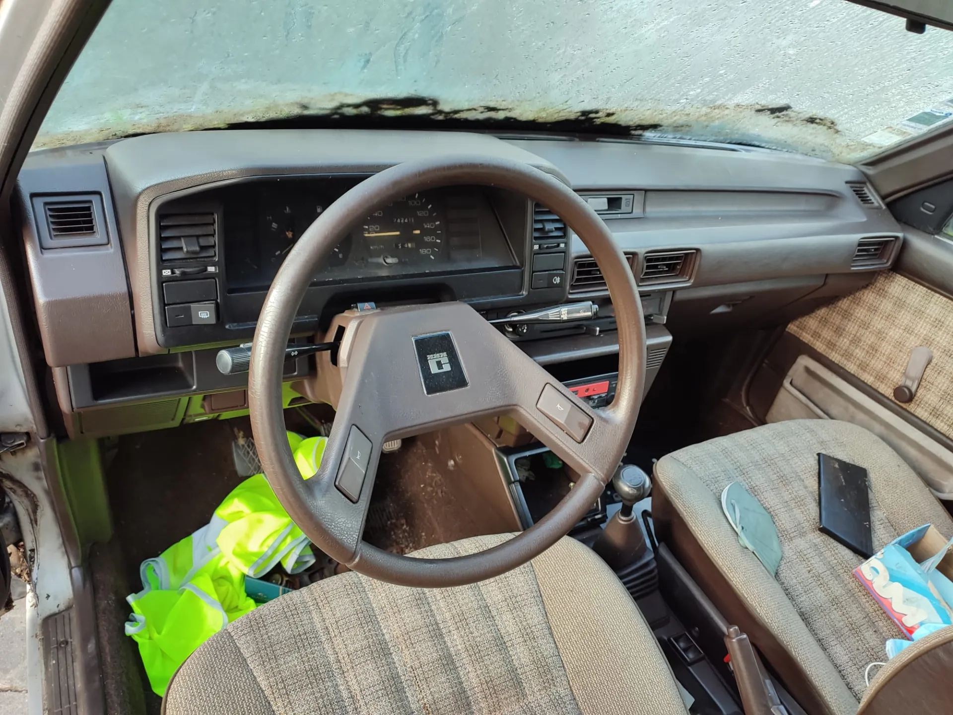 Corolla Sedan  TOYOTA Corolla Sedan (_E18_, ZRE17_) Imagem-22